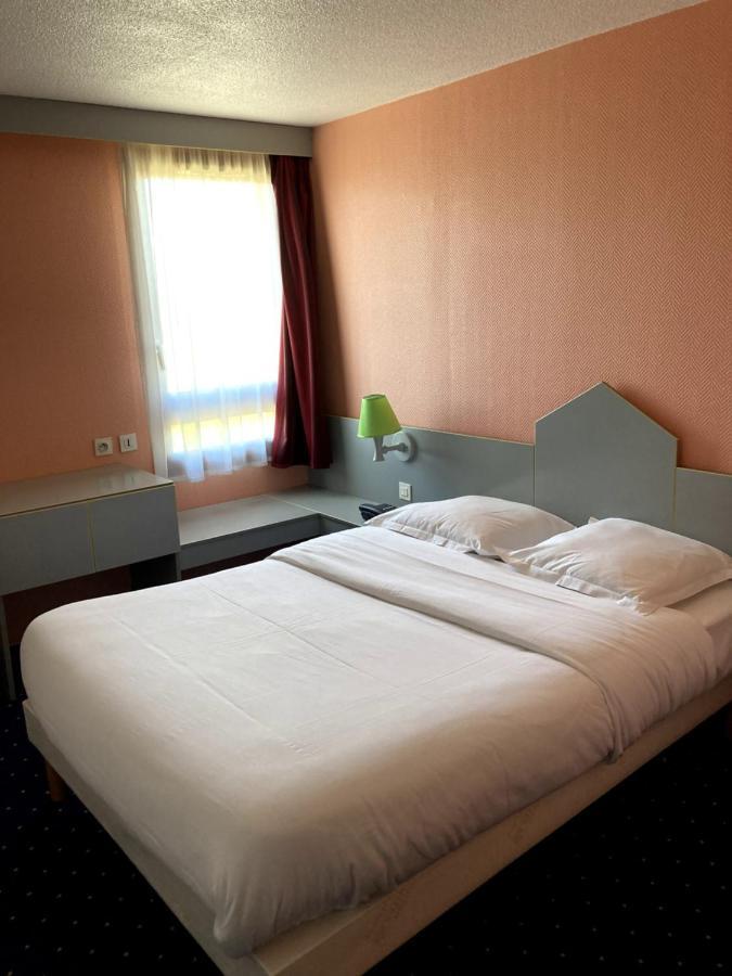 Brit Hotel Essentiel Moulins Avermes Exteriör bild