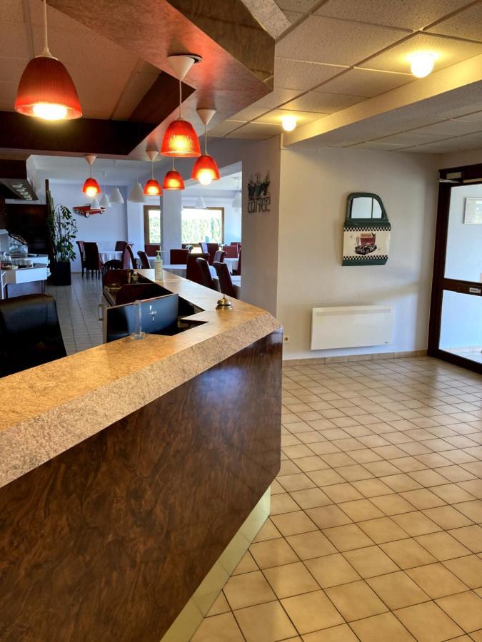 Brit Hotel Essentiel Moulins Avermes Exteriör bild